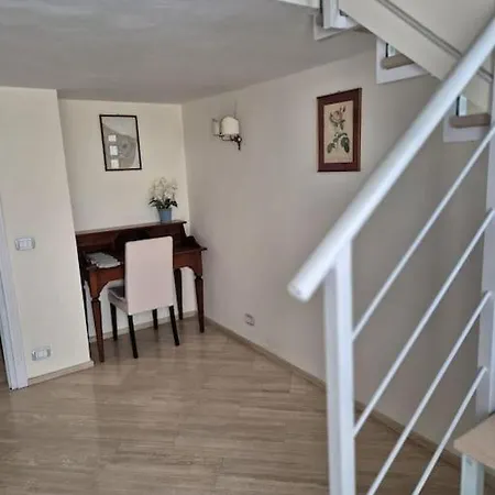 Ameli House شقة
