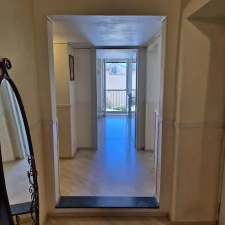 Ameli House أريتسو