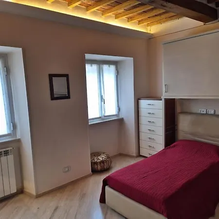 Ameli House * أريتسو